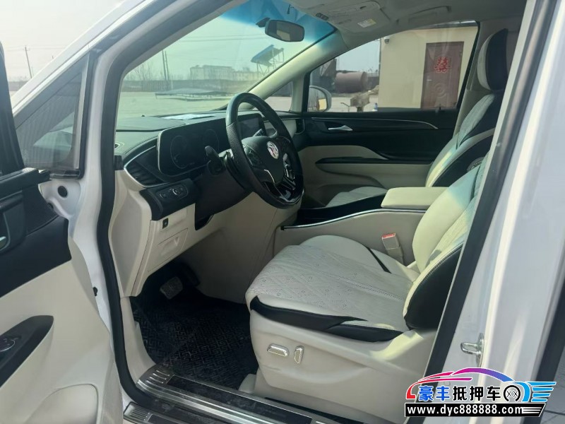 22年别克GL8轿车抵押车出售