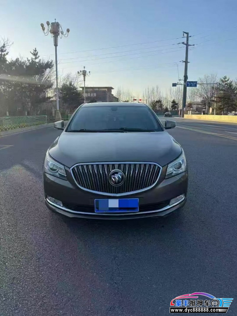 抵押车出售15年别克君越轿车