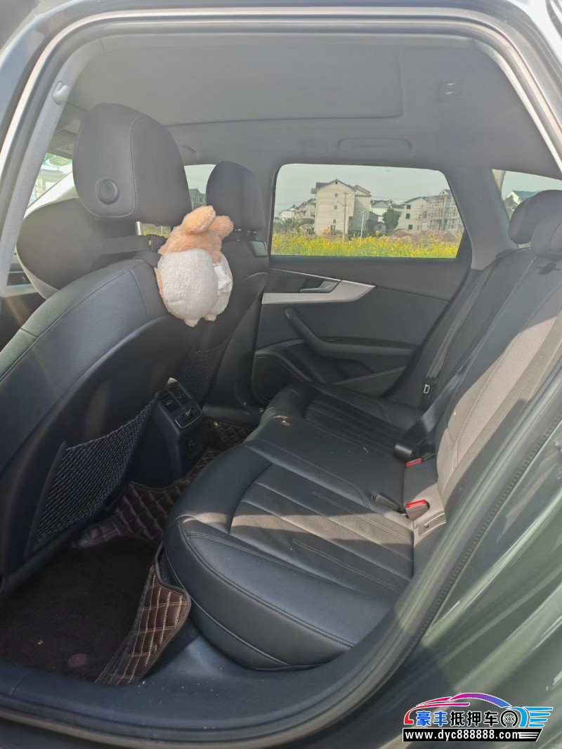 20年奥迪A4轿车抵押车出售