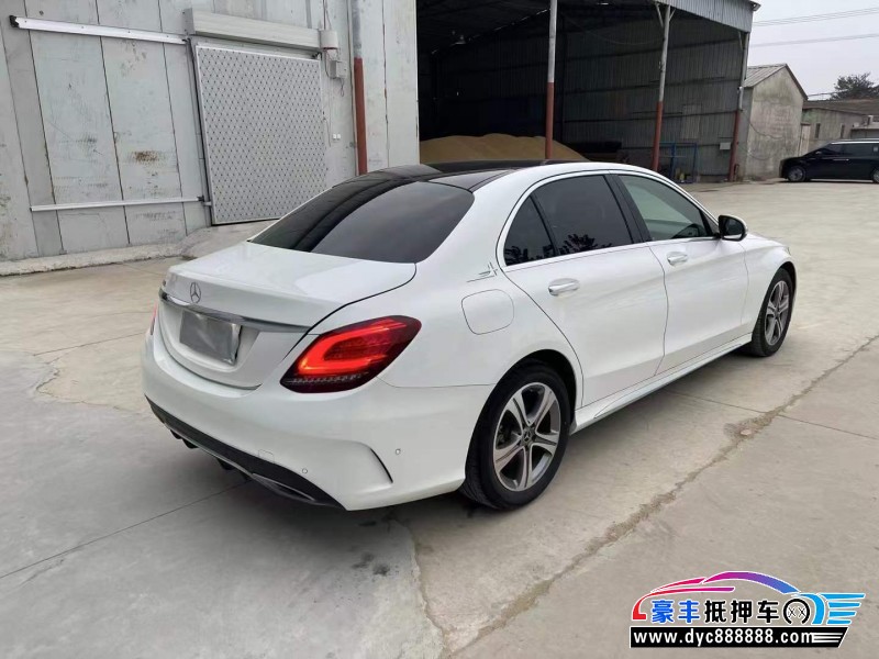 20年奔驰C轿车抵押车出售