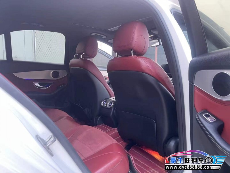 17年奔驰C轿车抵押车出售