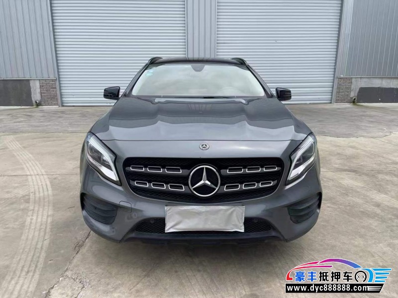 19年奔驰GLA轿车抵押车出售
