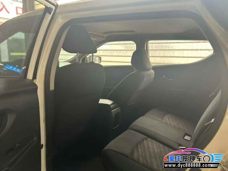 18年日产蓝鸟轿车抵押车出售