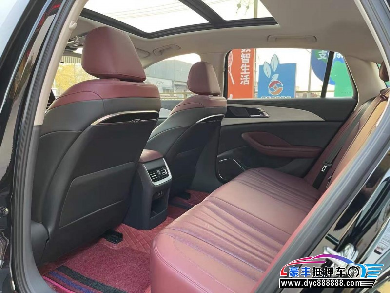 25年红旗H5轿车抵押车出售