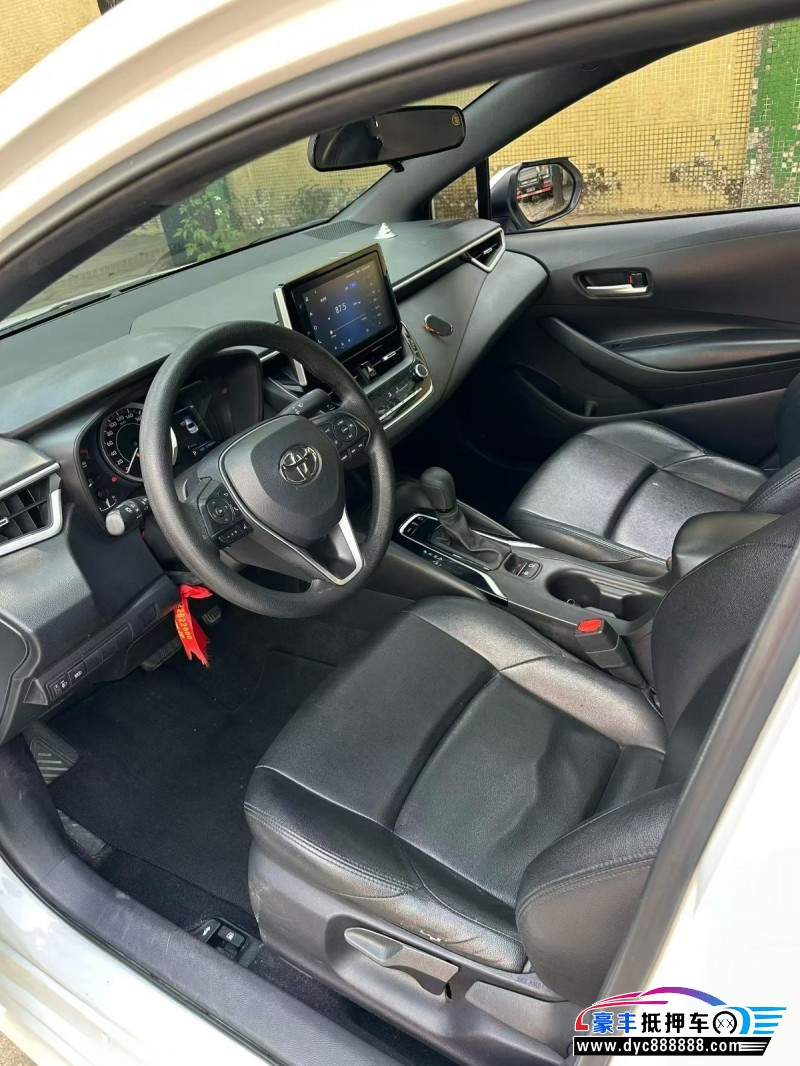 22年丰田雷凌轿车抵押车出售