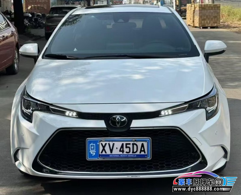 抵押车出售22年丰田雷凌轿车