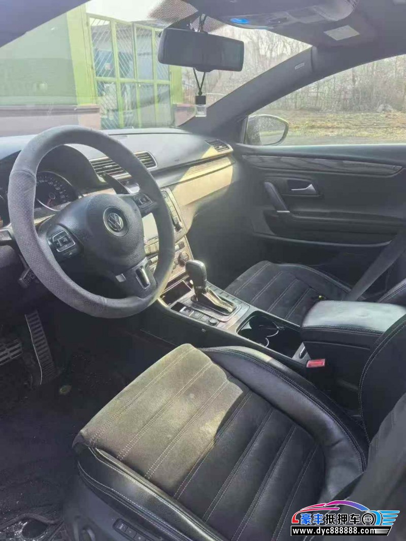 16年大众CC轿车抵押车出售