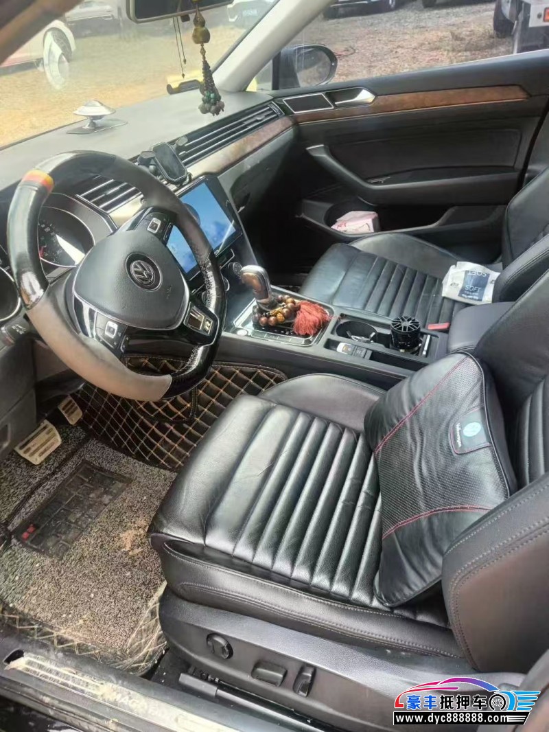 18年大众迈腾轿车抵押车出售