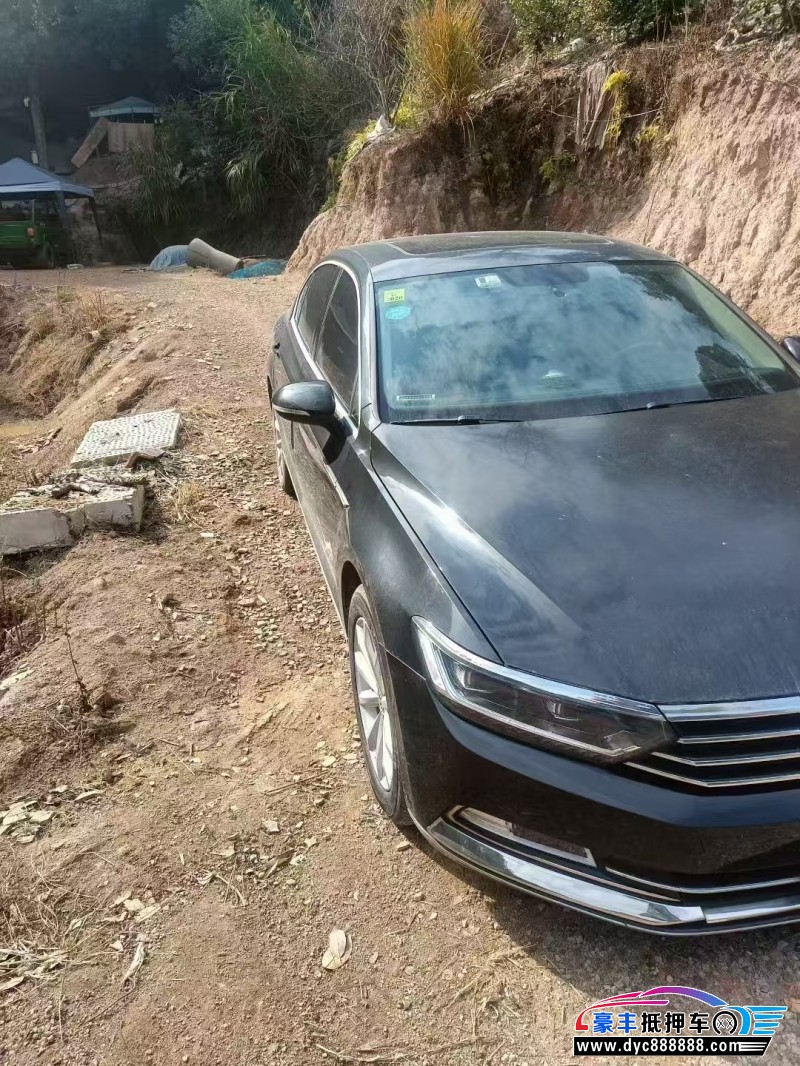 18年大众迈腾轿车抵押车出售