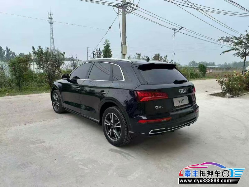 18年奥迪Q5轿车抵押车出售