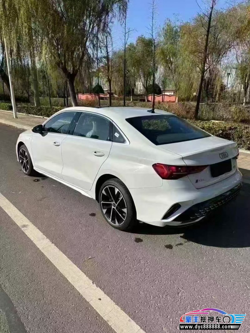 25年奥迪A3轿车抵押车出售