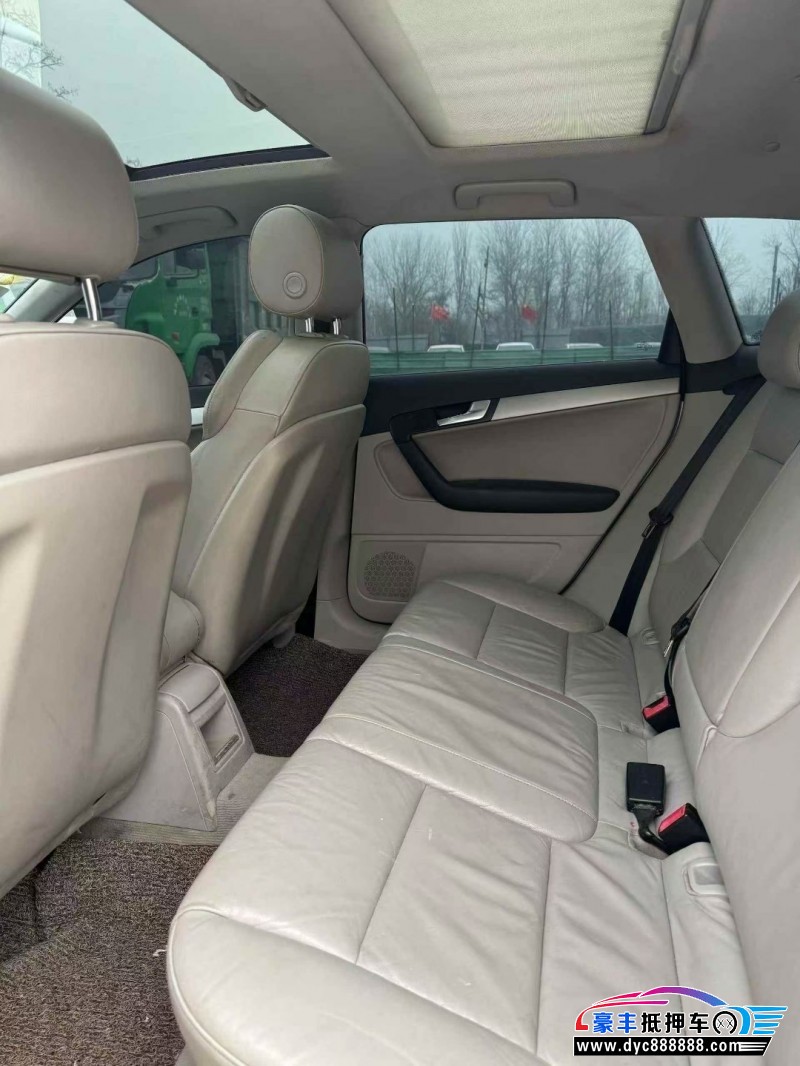 12年奥迪A3轿车抵押车出售