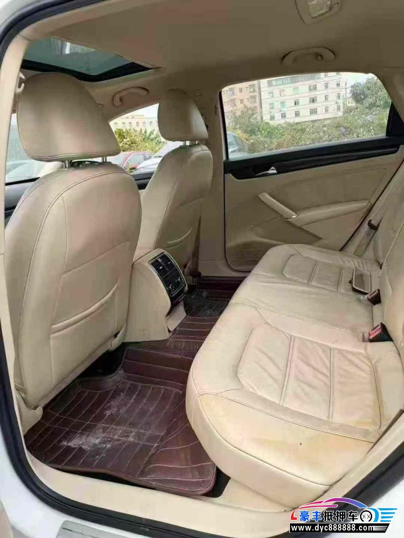 11年大众帕萨特轿车抵押车出售