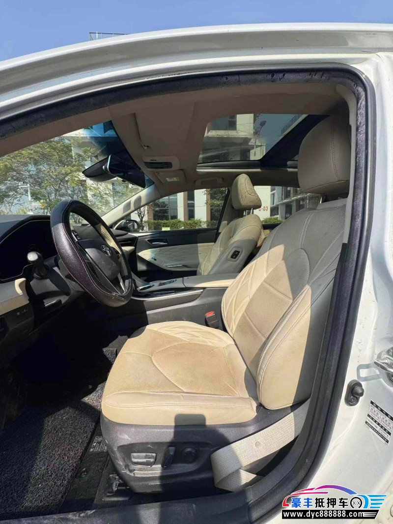 19年丰田亚洲龙轿车抵押车出售