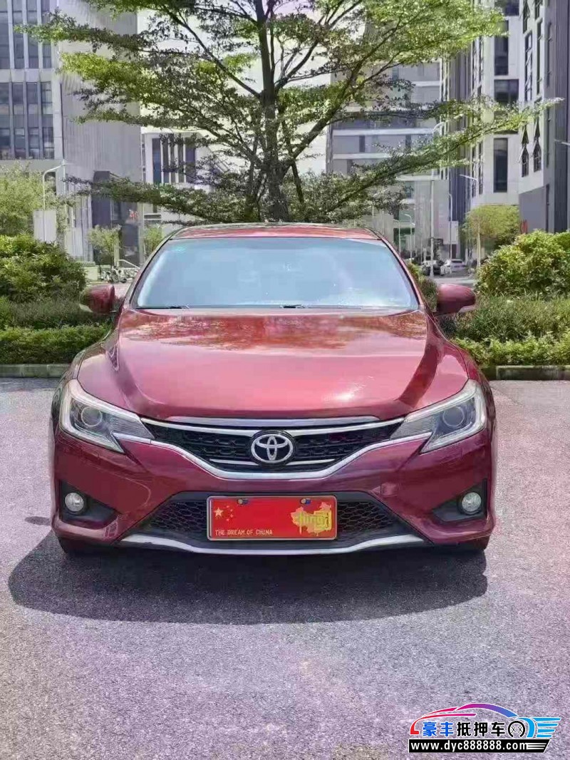 抵押车出售17年丰田锐志轿车