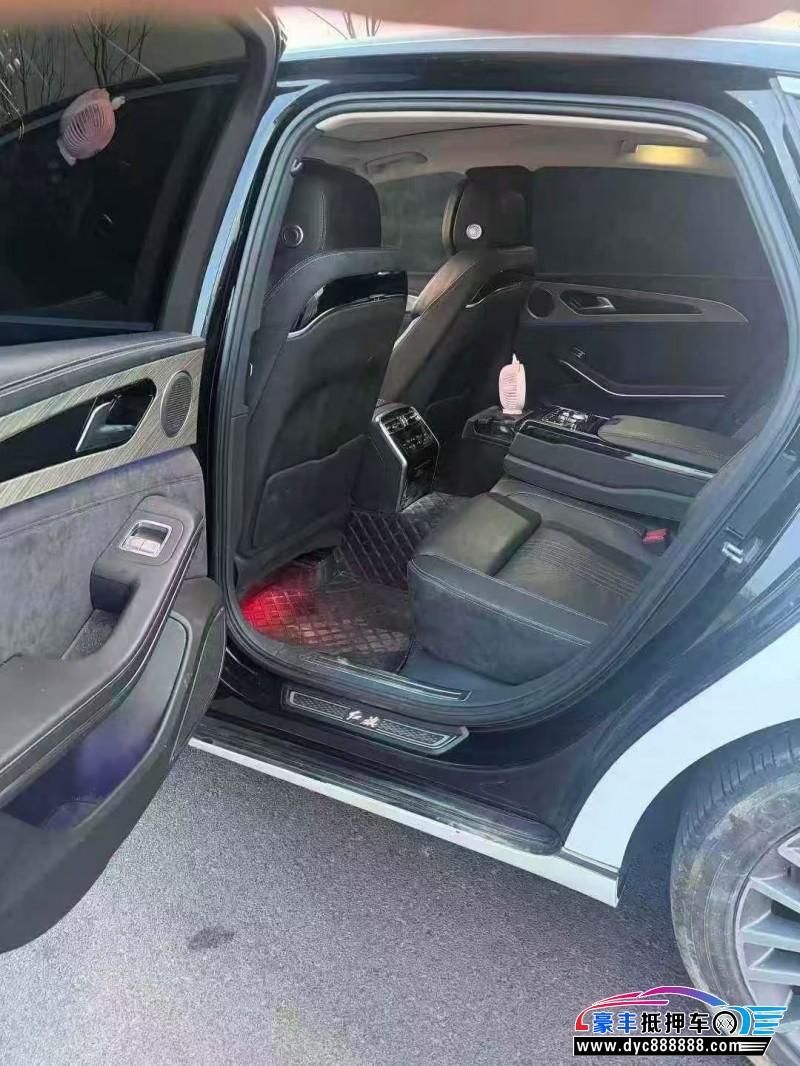 22年红旗H9轿车抵押车出售