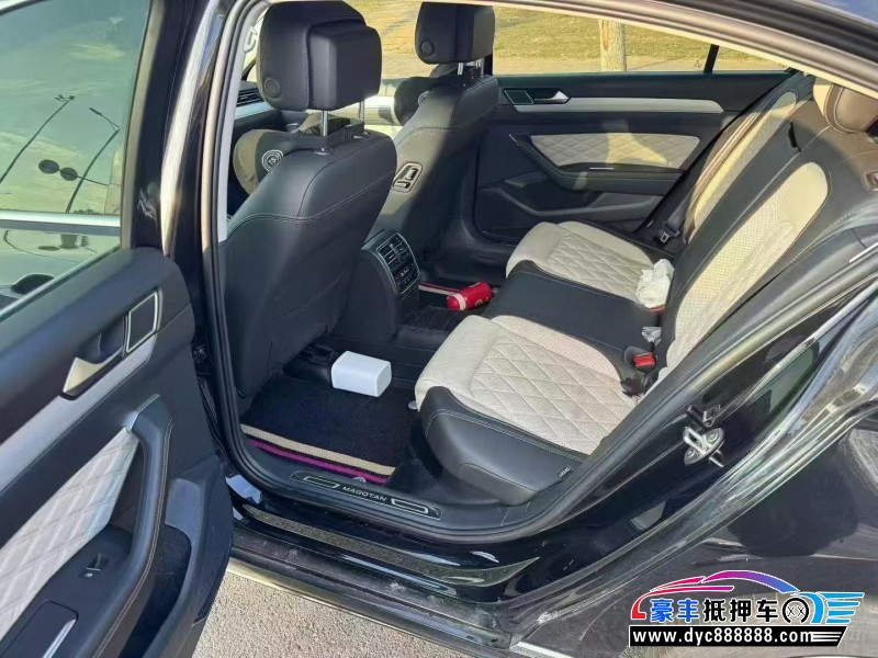 24年大众迈腾轿车抵押车出售