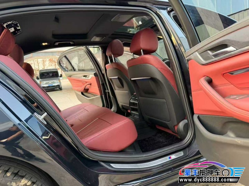 23年宝马5系轿车抵押车出售