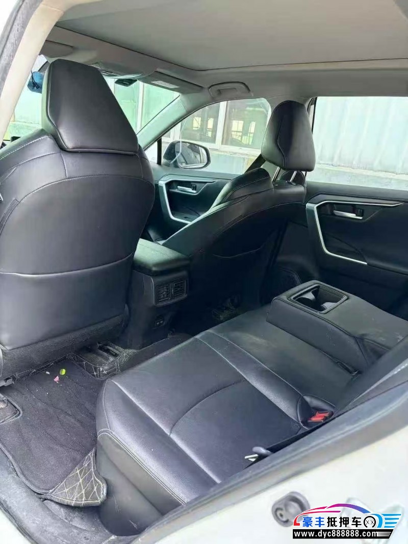 24年丰田威兰达SUV抵押车出售