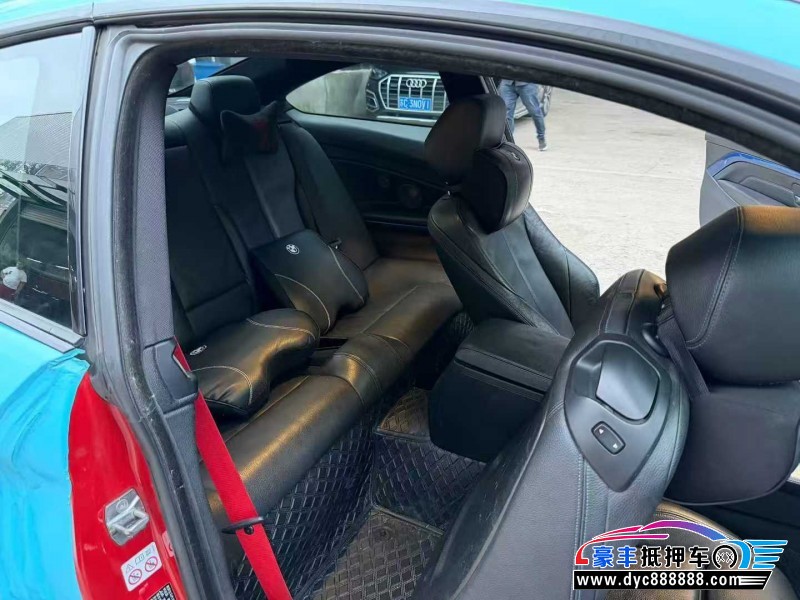 19年宝马4系轿车抵押车出售