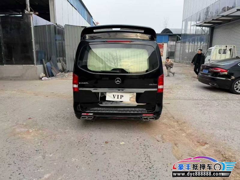 19年奔驰威霆轿车抵押车出售