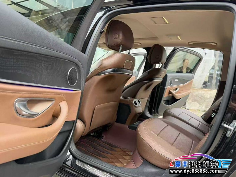 18年奔驰E轿车抵押车出售