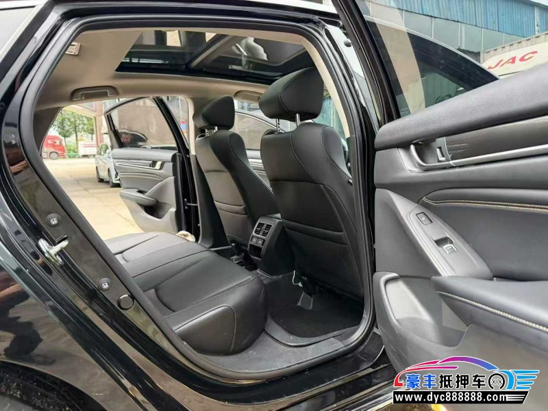 23年本田雅阁轿车抵押车出售