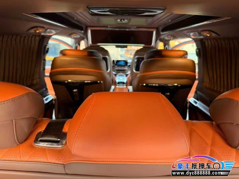 24年奔驰V轿车抵押车出售