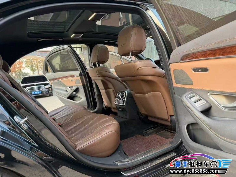 20年奔驰S轿车抵押车出售