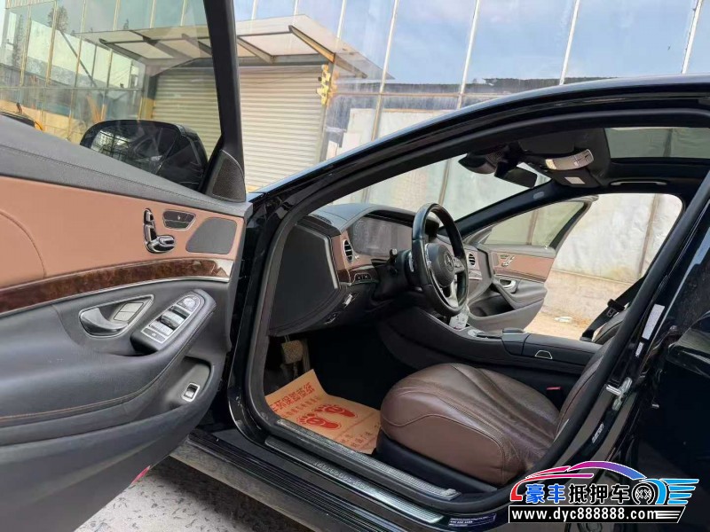 20年奔驰S轿车抵押车出售