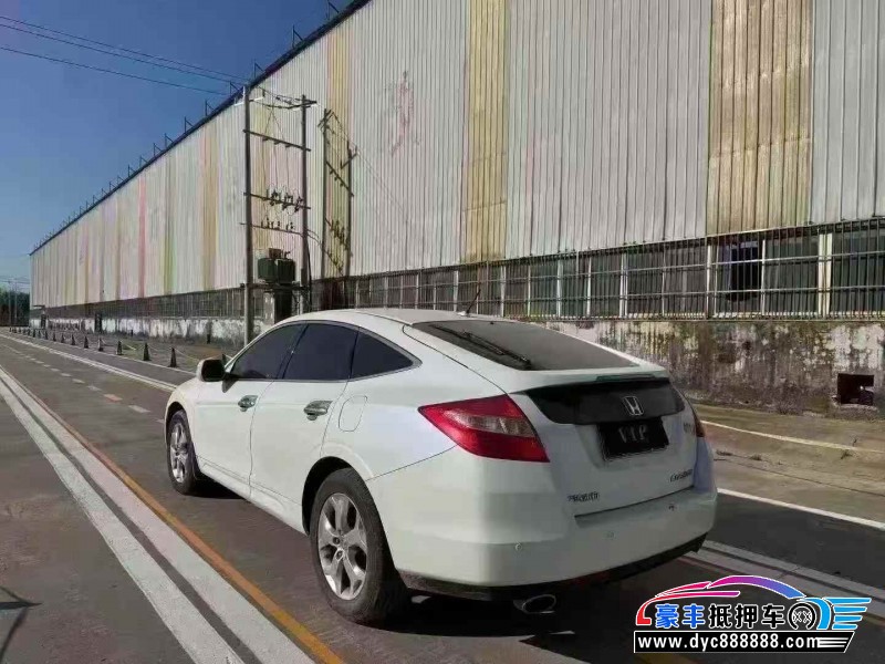 14年本田歌诗图轿车抵押车出售