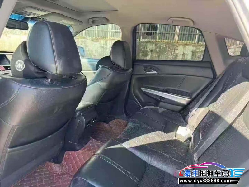 14年本田歌诗图轿车抵押车出售