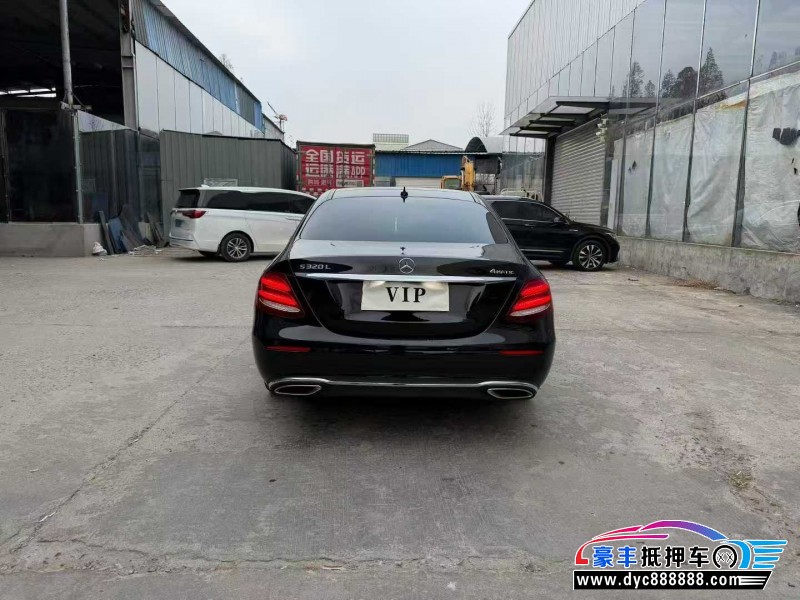 19年奔驰E轿车抵押车出售