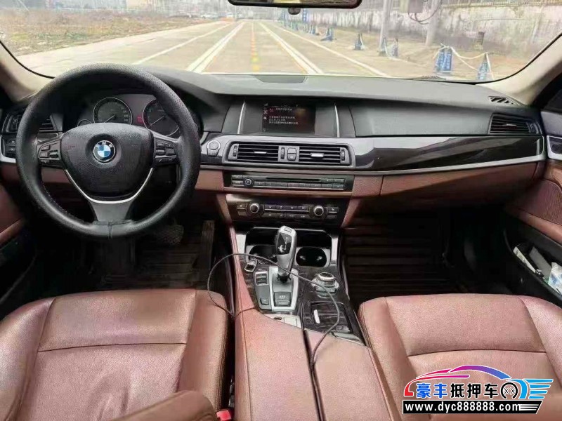 17年宝马5系轿车抵押车出售