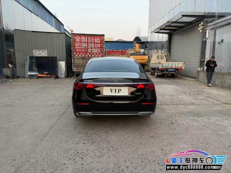 24年奔驰E轿车抵押车出售
