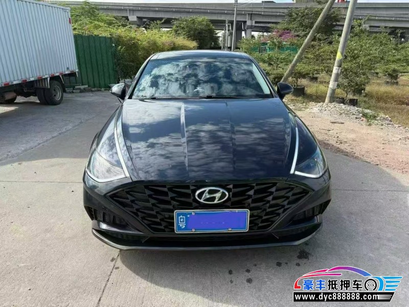 抵押车出售22年现代索纳塔轿车