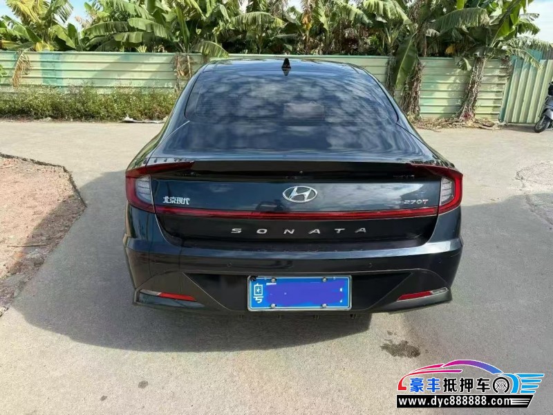 22年现代索纳塔轿车抵押车出售