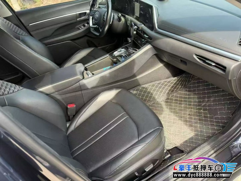 22年现代索纳塔轿车抵押车出售