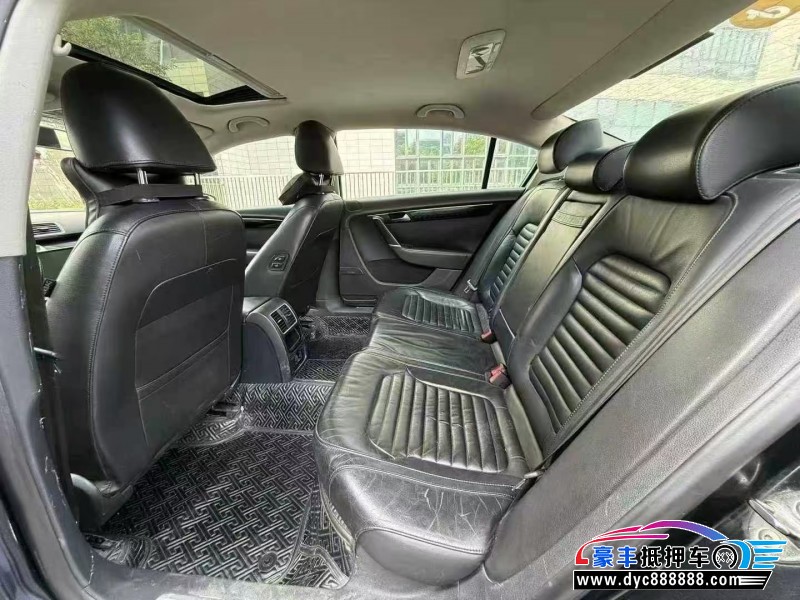 13年大众迈腾轿车抵押车出售