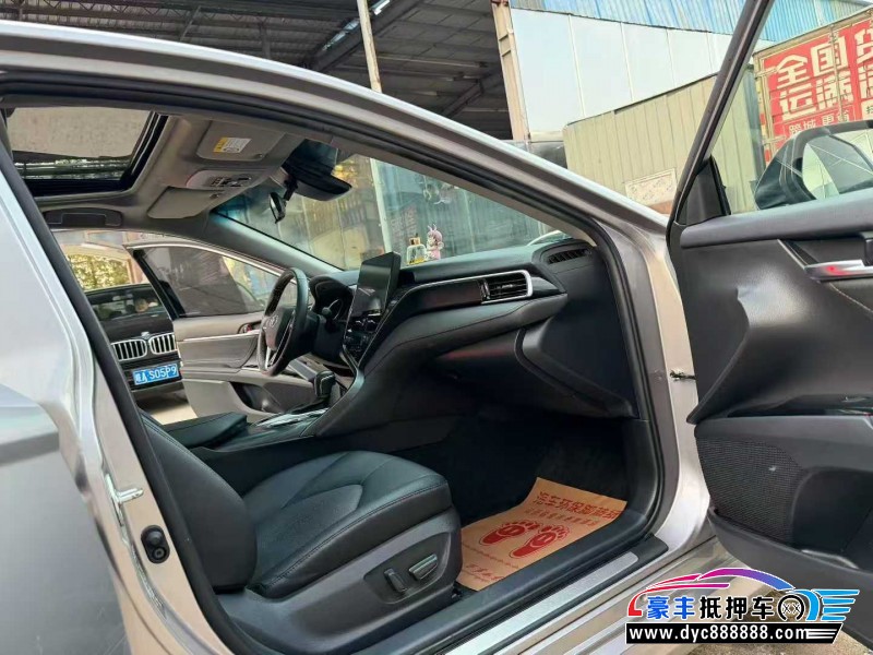 21年丰田凯美瑞轿车抵押车出售