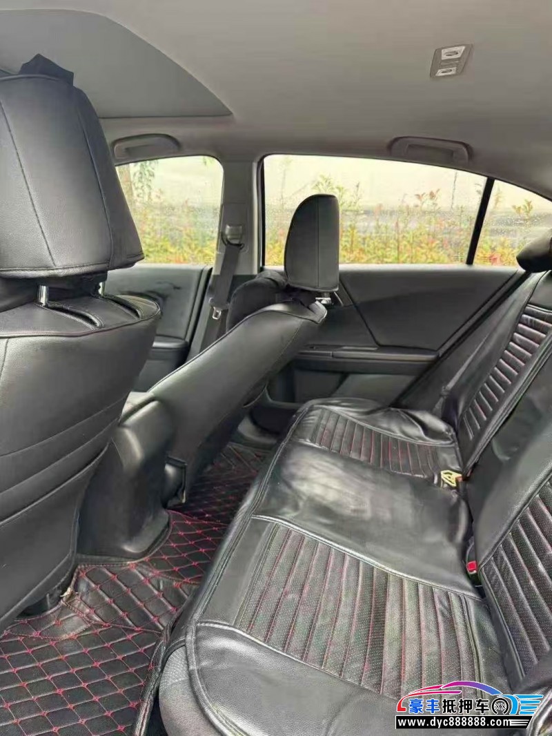 16年本田雅阁轿车抵押车出售