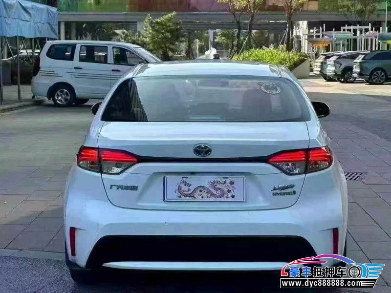 22年丰田雷凌轿车抵押车出售