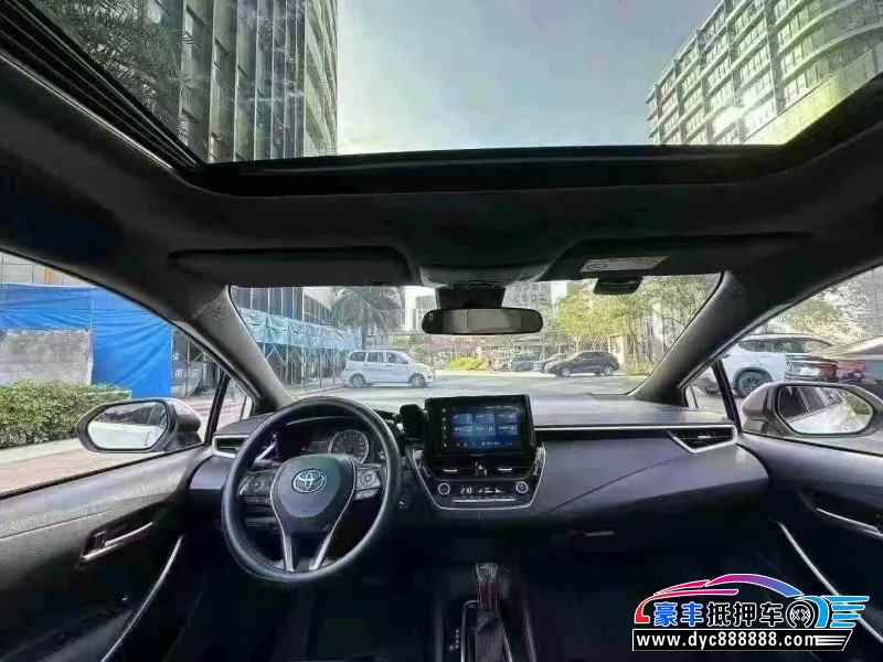 22年丰田雷凌轿车抵押车出售