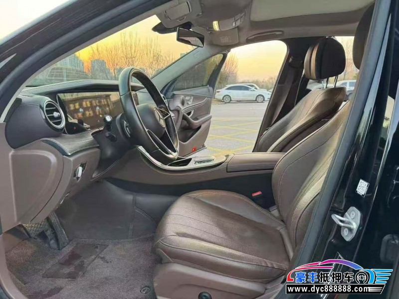 23年奔驰E轿车抵押车出售