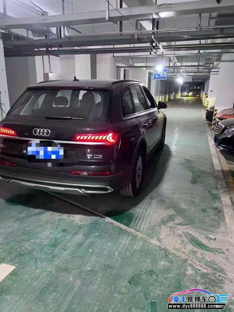 24年奥迪Q7轿车抵押车出售