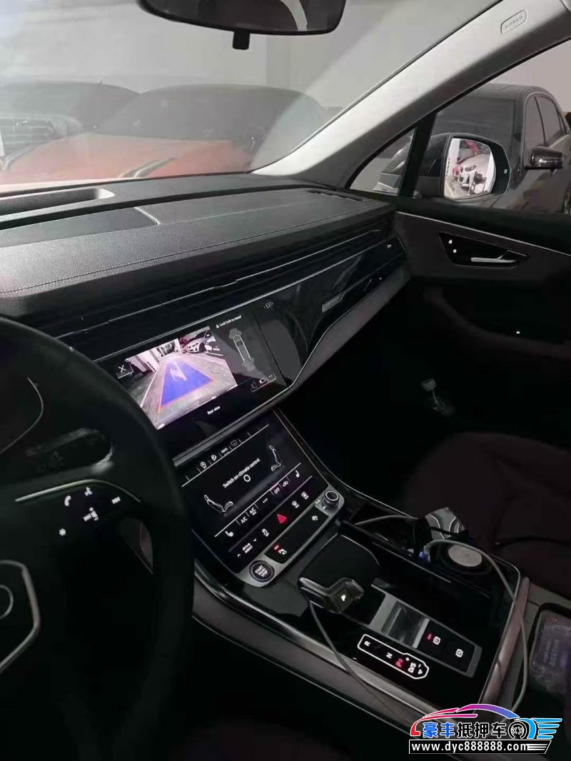 24年奥迪Q7轿车抵押车出售