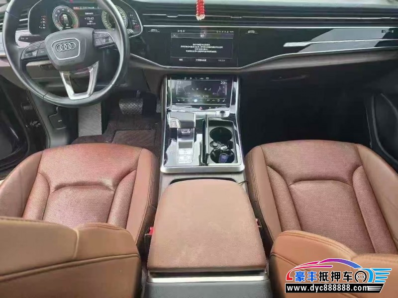 22年奥迪Q7轿车抵押车出售