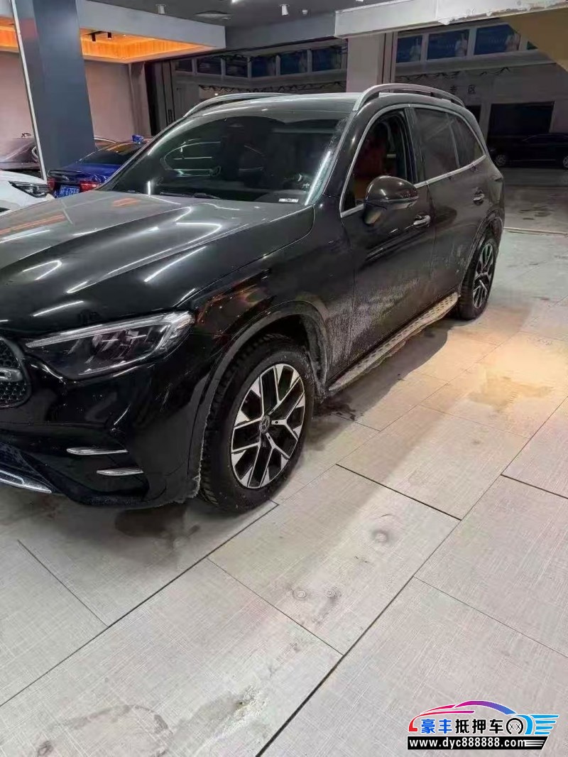 25年奔驰GLC轿车抵押车出售