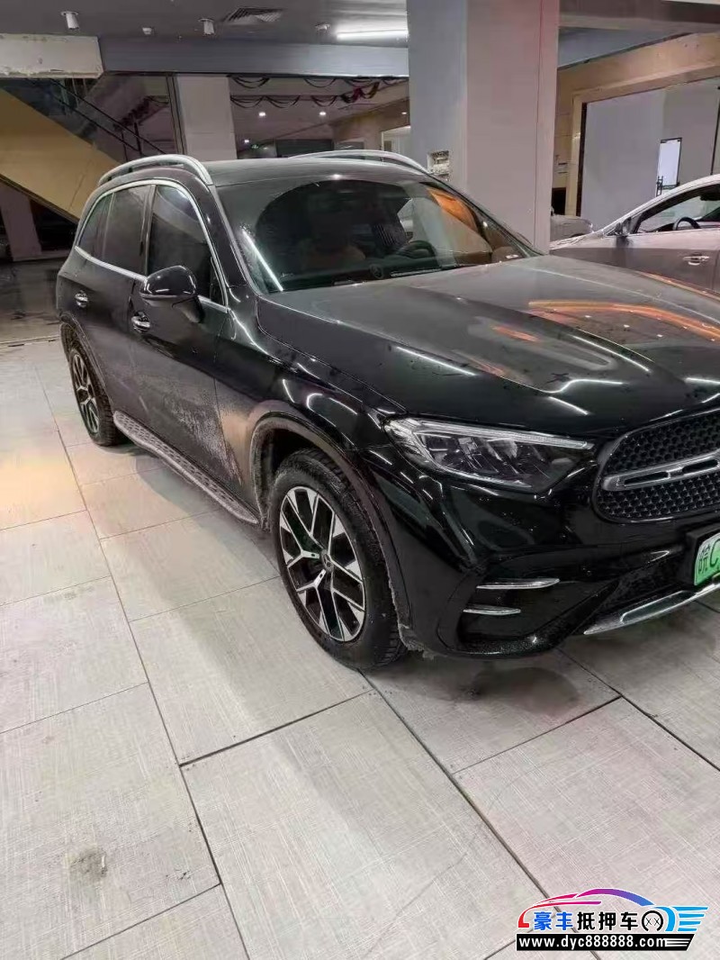 25年奔驰GLC轿车抵押车出售