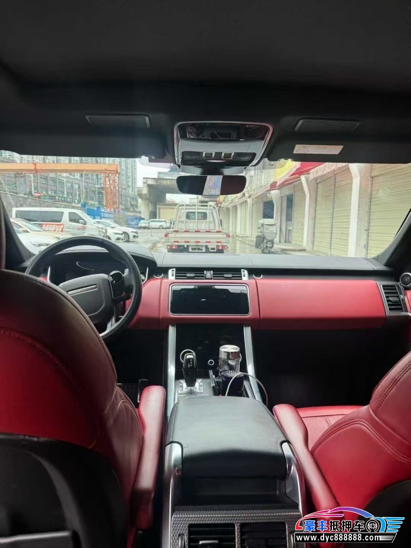 19年路虎揽胜运动版轿车抵押车出售